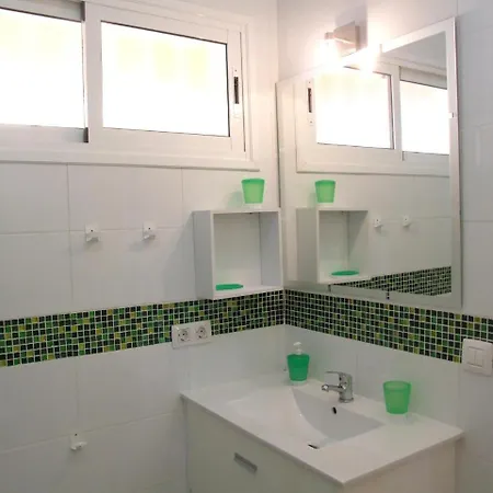 With One Bedroom In Costa Adeje, With Wonderful Sea View, Pool Acce... Lägenhet *